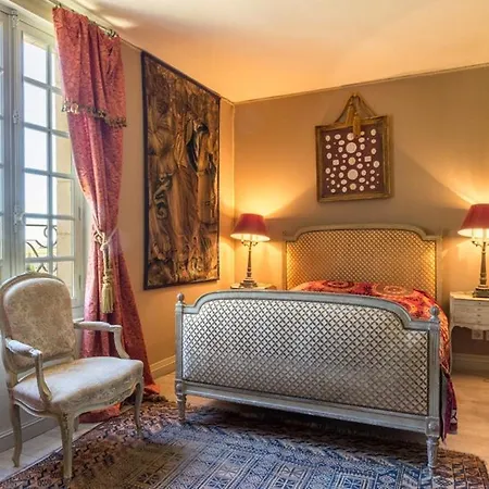 Le Coudray-macouard Sleeps 8 Wifi Villa Le Coudray-Macouard