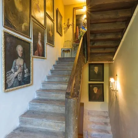 Le Coudray-macouard Sleeps 8 Wifi * Le Coudray-Macouard
