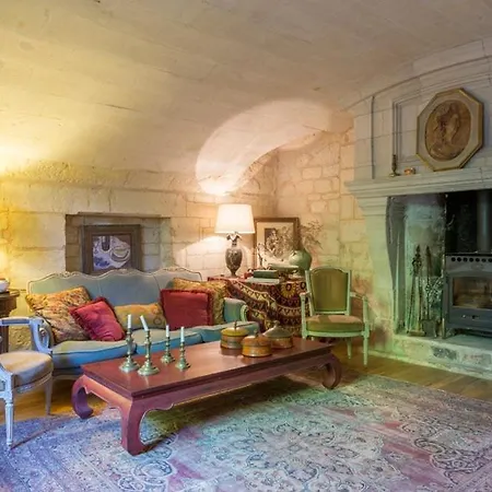 Villa Le Coudray-macouard Sleeps 8 Wifi