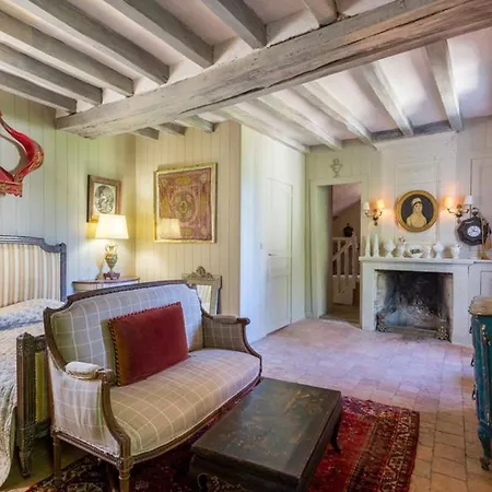 Le Coudray-macouard Sleeps 8 Wifi * Le Coudray-Macouard