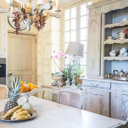 Le Coudray-macouard Sleeps 8 Wifi Le Coudray-Macouard