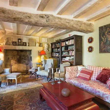 Le Coudray-macouard Sleeps 8 Wifi Villa Le Coudray-Macouard